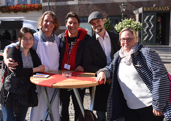 Gruppenfoto - Düsseldorf lebt